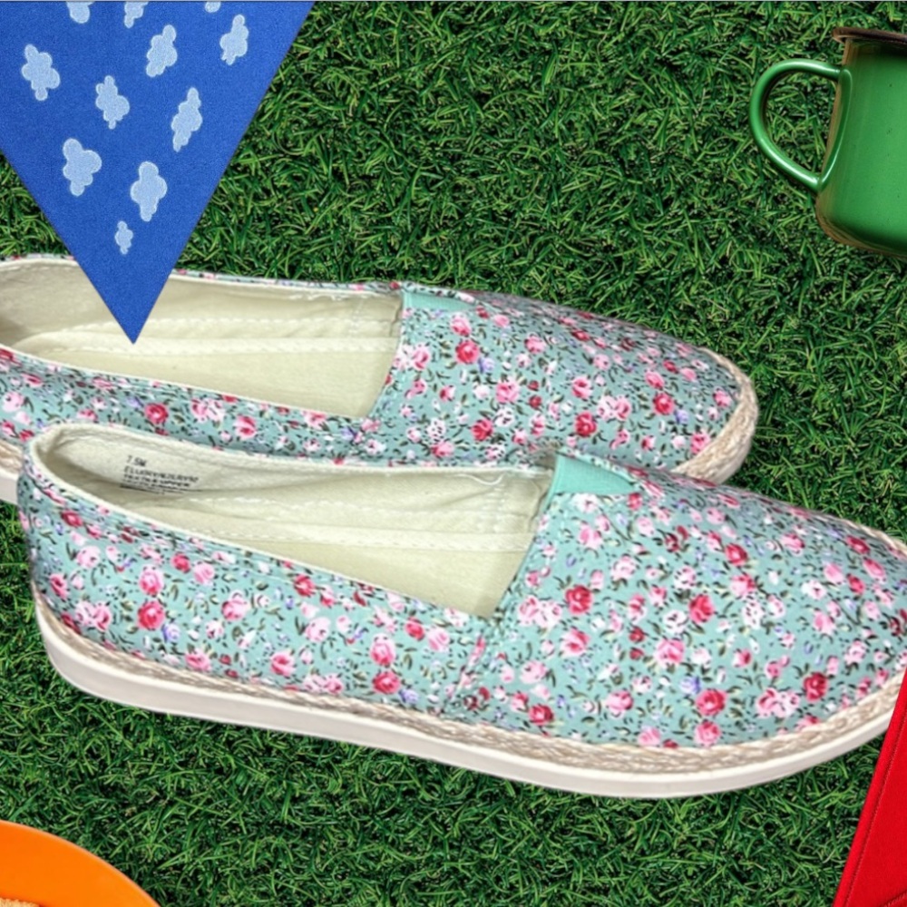 ESPIRIT Ellery Espadrille Flat Blue/Pink Floral Size 7.5 / New in Box